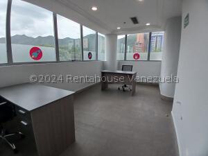 Oficina Premium de 78m² en C.C. Trigaleña Plaza: Con Terraza y Planta Eléctrica COD 24-26278