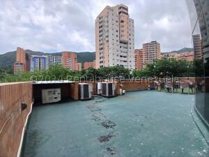 Oficina Premium de 78m² en C.C. Trigaleña Plaza: Con Terraza y Planta Eléctrica COD 24-26278