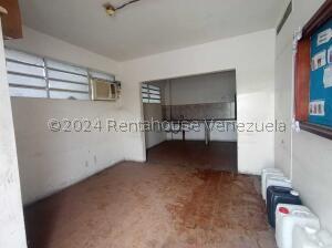 Galpón Industrial de 24.963m²: Potencial Ilimitado en Zona Industrial Sur COD 25-4278