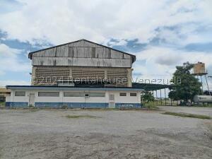 Galpón Industrial de 24.963m²: Potencial Ilimitado en Zona Industrial Sur COD 25-4278
