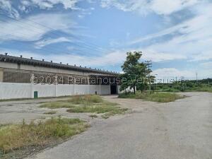 Galpón Industrial de 24.963m²: Potencial Ilimitado en Zona Industrial Sur COD 25-4278