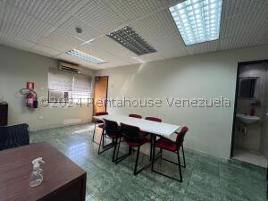 Fábrica de Cocinas en Venta: 8.133m² con Maquinaria Incluida | La Guacamaya COD 26-18292