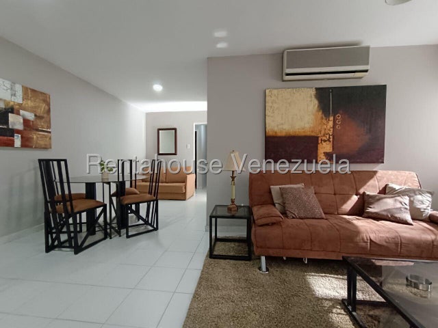 Apartamento amoblado en alquiler en El Bosque Valencia Carabobo 26-10405