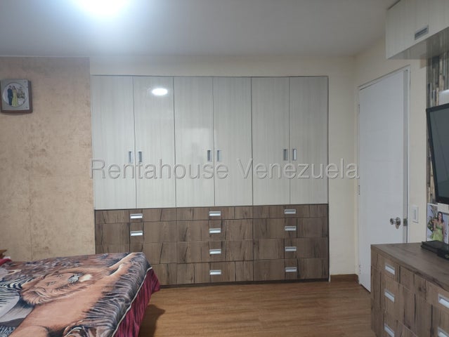 VENTA MACARACUAY #26-12445