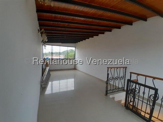 Venta de Townhouse. Laguna Club. San Diego #26-6383