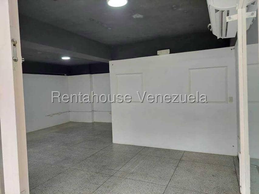 Local en alquiler en San José de tarbes Valencia Carabobo Desiree Castillo Rentahouse 