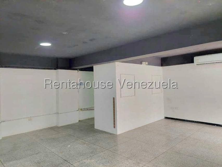 Local en alquiler en San José de tarbes Valencia Carabobo Desiree Castillo Rentahouse 