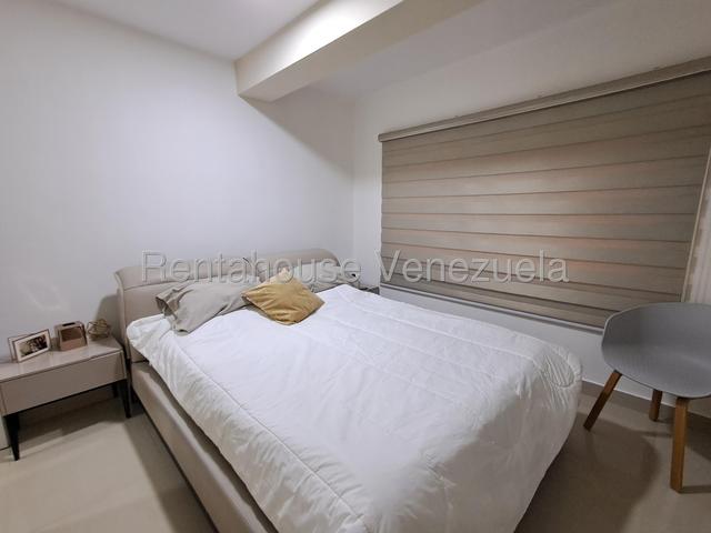 Venta de Townhouse El Rincon #26-18095