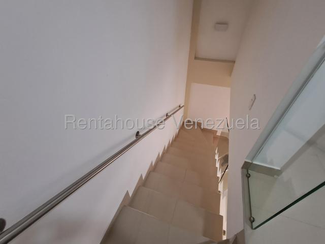 Venta de Townhouse El Rincon #26-18095