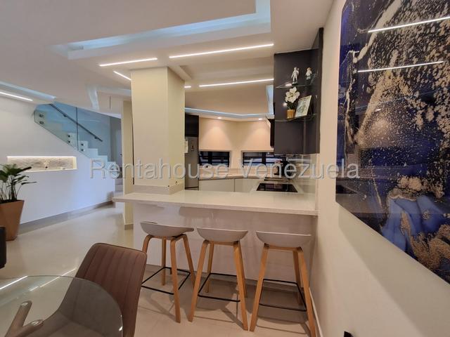 Venta de Townhouse El Rincon #26-18095
