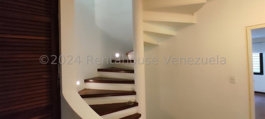 VENTA ALTO HATILLO  #26-13018