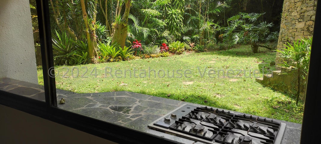 VENTA ALTO HATILLO  #26-13018