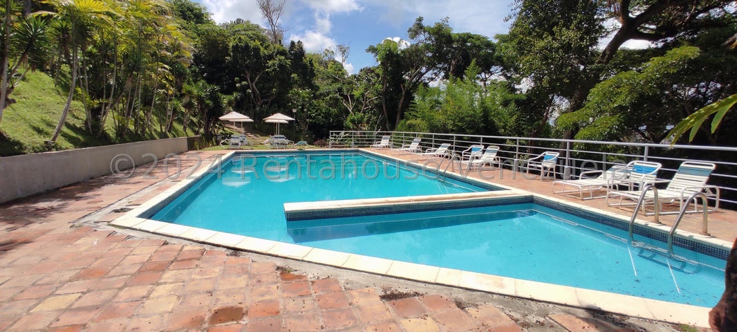 VENTA ALTO HATILLO  #26-13018