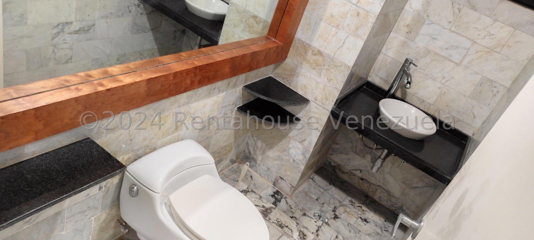 VENTA ALTO HATILLO  #26-13018