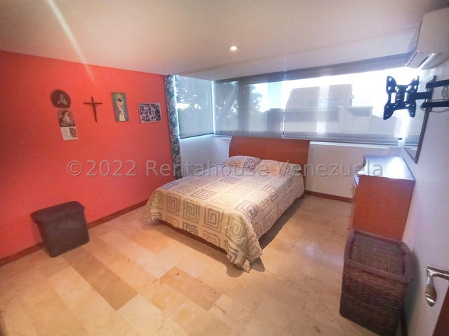 VENTA EL HATILLO #23-27122