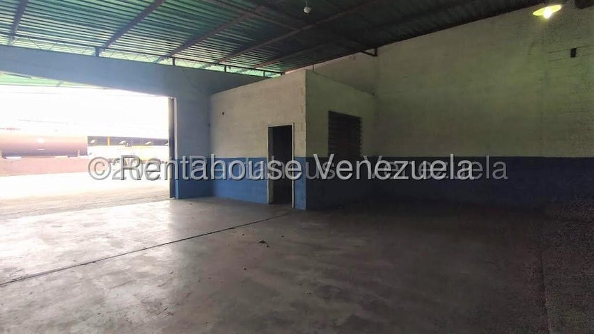 Galpón 260m² Zona Industrial Castillito – San Diego Código: 26-14435 Solo clientes directos