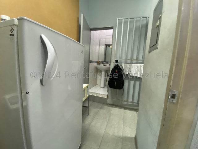 Local Comercial 79m² – C.C. Metrópolis, Valencia Código: 25-4364 Solo clientes directos