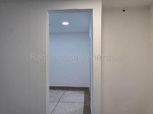26-21357 Consultorio en alquiler Centro Medico Dr.Guerra Mendez Centro Valencia