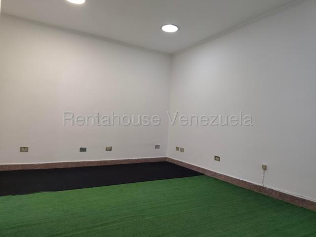 26-21357 Consultorio en alquiler Centro Medico Dr.Guerra Mendez Centro Valencia