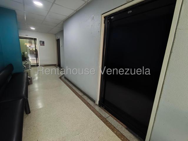 26-21357 Consultorio en alquiler Centro Medico Dr.Guerra Mendez Centro Valencia