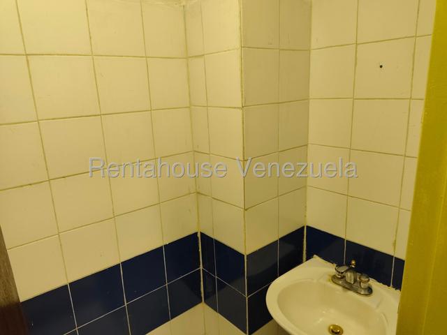 26-21357 Consultorio en alquiler Centro Medico Dr.Guerra Mendez Centro Valencia