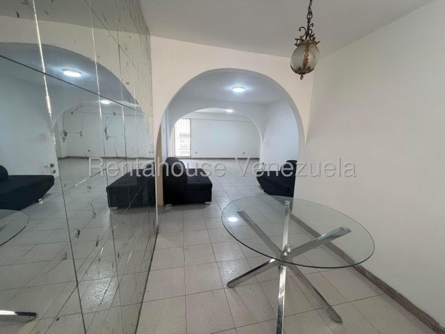 VENTA EN CHACAO  #26-21483