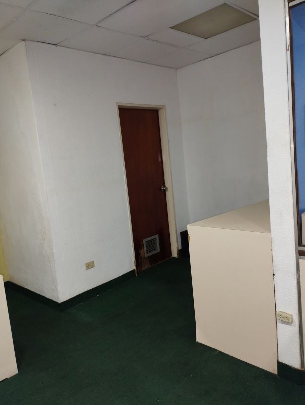 OFICINA EN VENTA, C.C. ARTA, AVD. TAMANACO, CHACAITO, MUNICIPIO LIBERTADOR