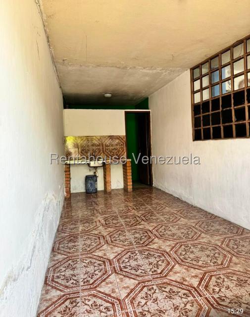 SOLO CLIENTES ​Genera Ingresos Inmediatos en Las Quintas de Flor Amarillo casa en venta (26-21747)