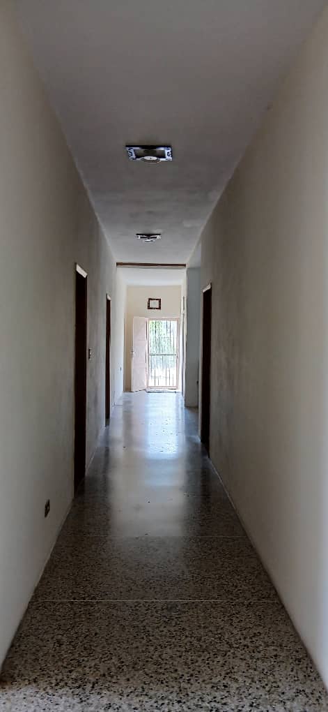 En venta, amplia y céntrica casa
