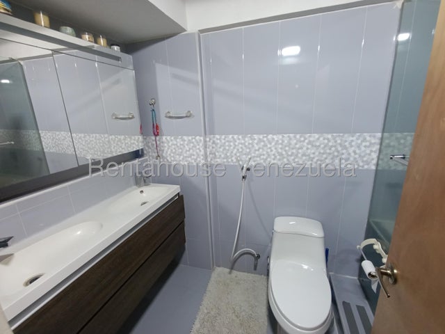 26-21962 En Venta: Impecable Townhouse en Conjunto Privado Sabana del Medio en San Diego