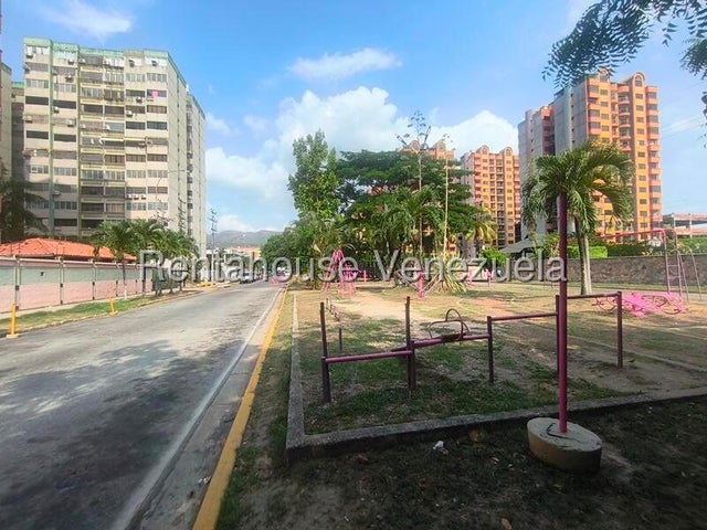 YL. Venta de Apto. en Balcones. Naguanagua #26-21078