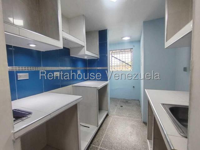 26-21932 Apartamento en Alquiler PB vacio en Paraparal Los Guayos