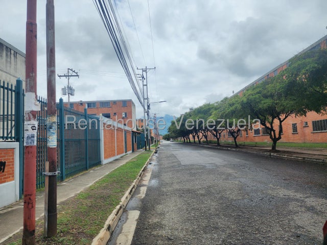 26-21918 En venta apartamento en piso 1 no muebles en Tulipan San Diego