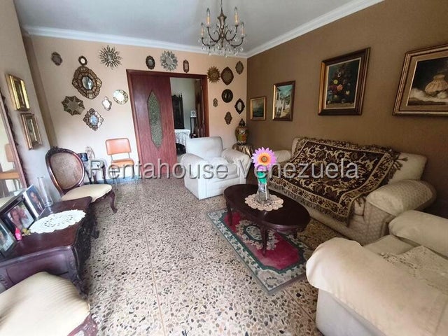 26-21870 Se ofrece en Venta Casa en Trigal Norte Valencia