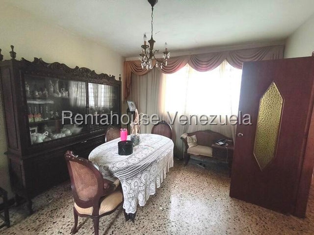 26-21870 Se ofrece en Venta Casa en Trigal Norte Valencia