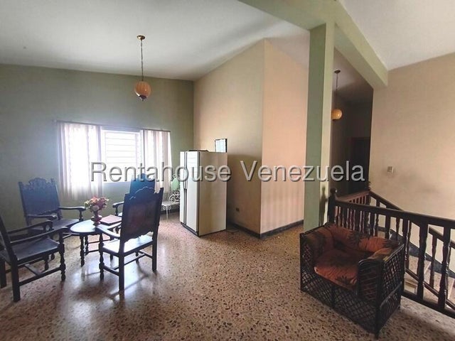 26-21870 Se ofrece en Venta Casa en Trigal Norte Valencia