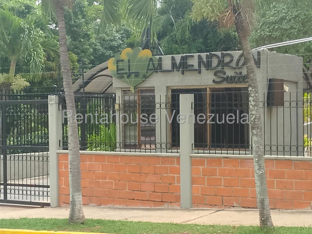 Rentahouse Venta de Apto. Res. Almendron  #26-3364