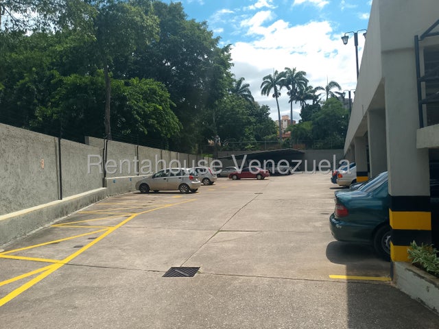 Rentahouse Venta de Apto. Res. Almendron  #26-3364