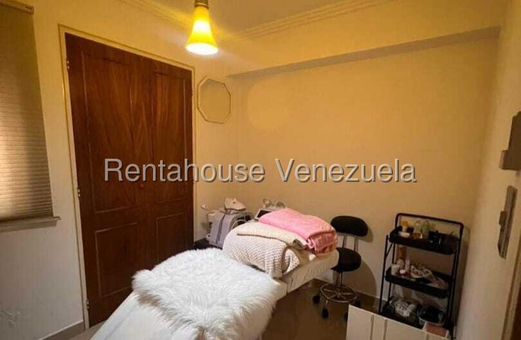 Venta de Apto. Res. Las Americas #26-19249