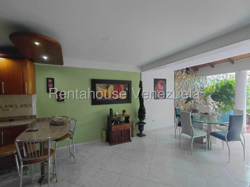 Townhouse en venta en Tazajal Naguanagua 