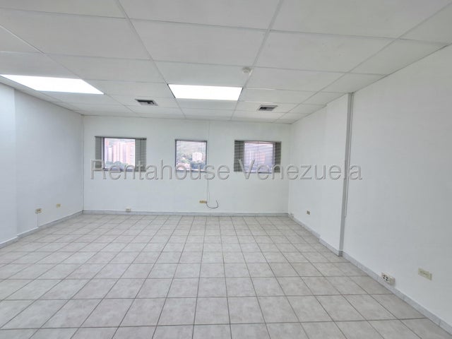26-21828 en Alquiler oficina comercial 38 mts con una excelente ubicacion  4 Av de Prebo Reda Building