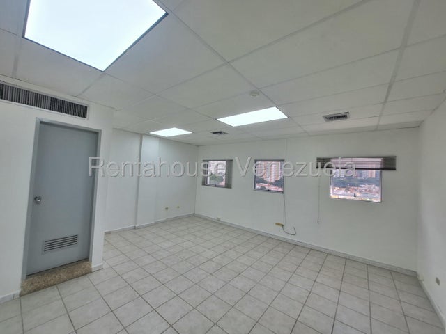 26-21828 en Alquiler oficina comercial 38 mts con una excelente ubicacion  4 Av de Prebo Reda Building