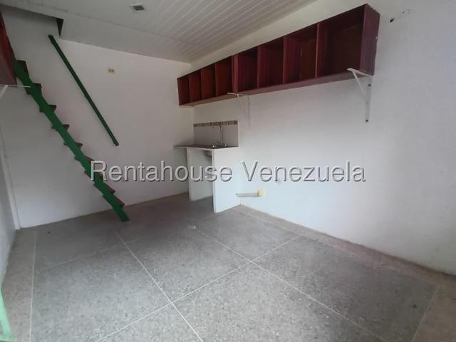 Venta de local C.C. Cariaprima San Joaquin #26-15955