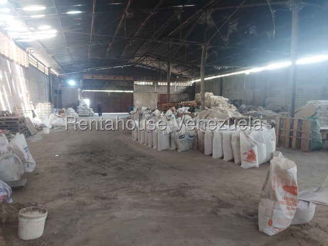 Galpon en alquiler ubicado en los guayos Carabobo codigo 27-49 ELOISA MEJIA