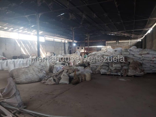 Galpon en alquiler ubicado en los guayos Carabobo codigo 27-49 ELOISA MEJIA
