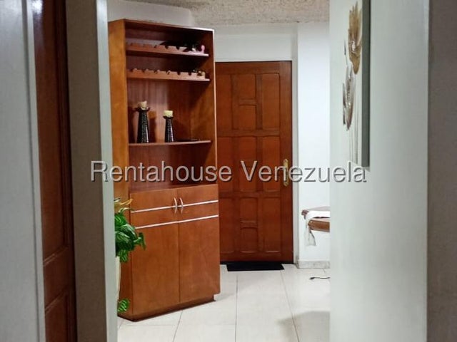 La Florida Apartamento en venta ubicado en carabobo 26-22152 ELOISA MEJIA