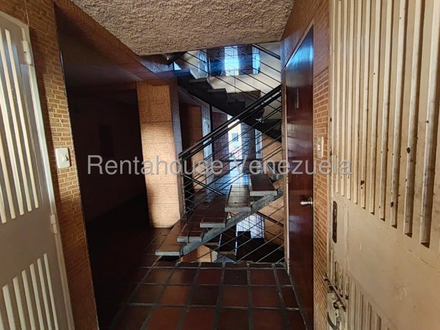 La Florida Apartamento en venta ubicado en carabobo 26-22152 ELOISA MEJIA