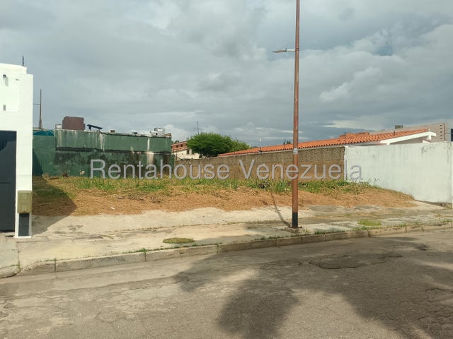 Terreno en venta ubicado en La Viña Valencia Carabobo cd 27-1016 ELOISA MEJIA