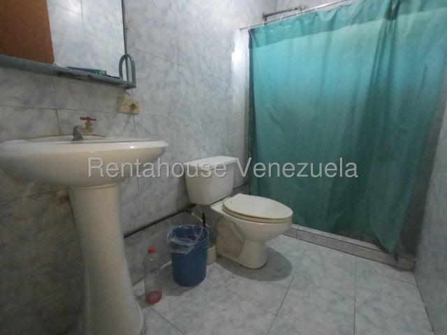 Venta de casa Urb. La Castellana  #26-8327