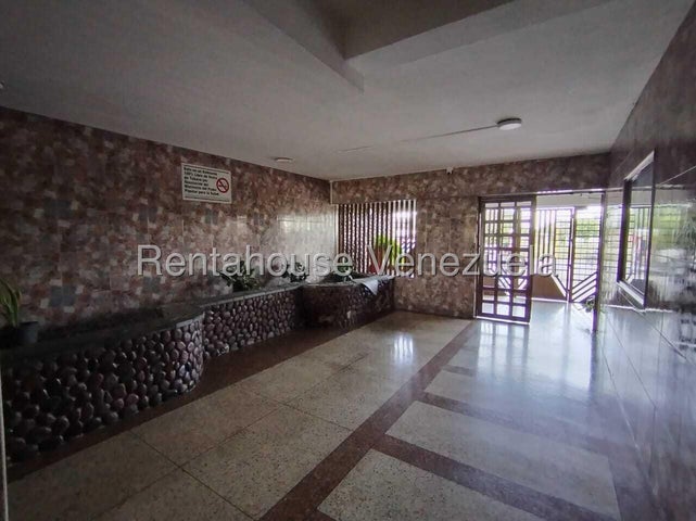 Venta de apto Res. GC. Flor Amarillo #26-20942